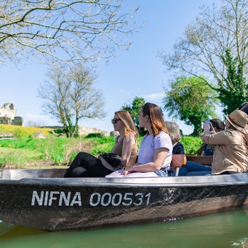 Excursion dans le Marais poitevin - balade en barque à l'Abbaye de Maillzezay