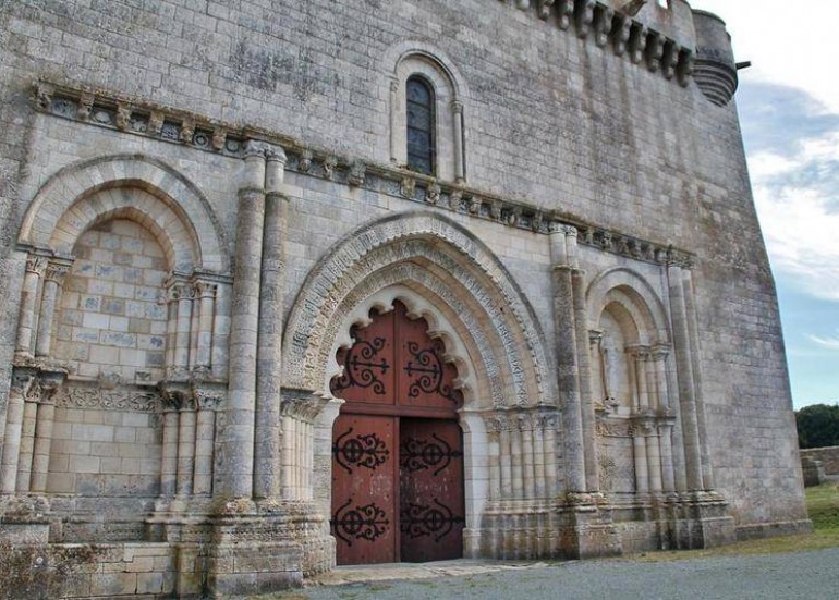 EGLISE SAINT MARTIN EGLISE SAINT MARTIN