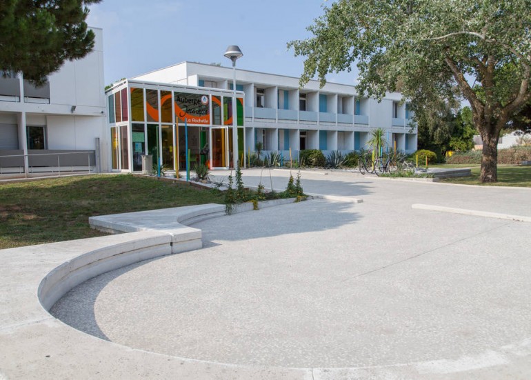 YOUTH HOSTEL YOUTH HOSTEL