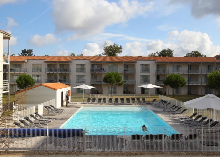 VACANCEOLE - RESIDENCE OF LE DOMAINE DU CHATEAU VACANCEOLE - RESIDENCE OF LE DOMAINE DU CHATEAU