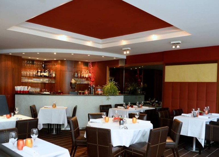 LA BRASSERIE DE L'ENTRACTE LA BRASSERIE DE L'ENTRACTE