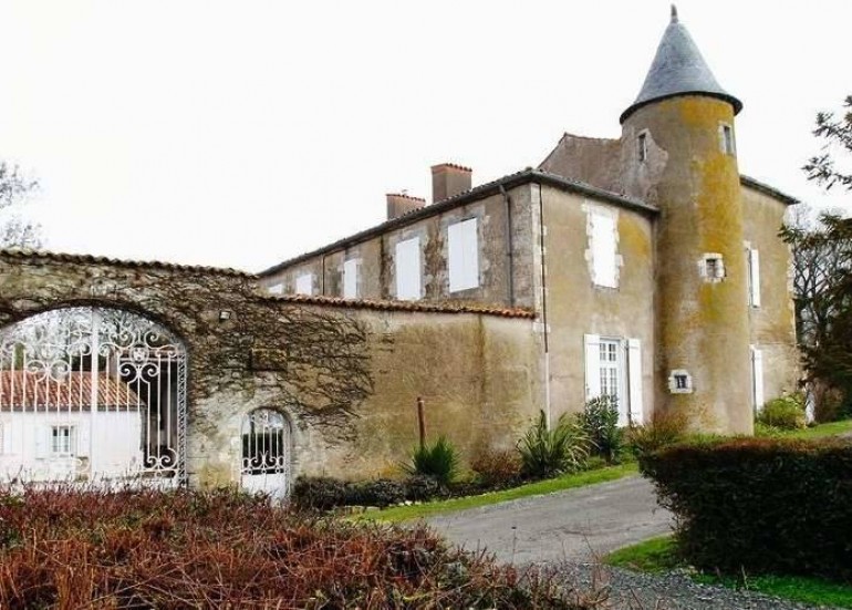 LE LOGIS DE LA RICHARDIERE LE LOGIS DE LA RICHARDIERE