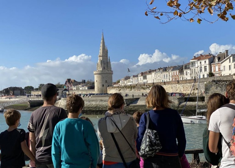 VISITES GUIDÉES PRIVÉES VISITES GUIDÉES PRIVÉES