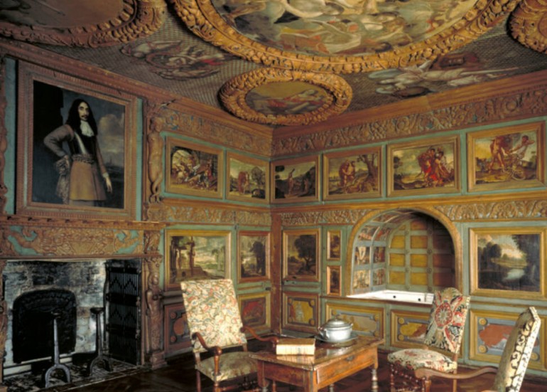 Le cabinet de peintures - Château de la Roche Courbon