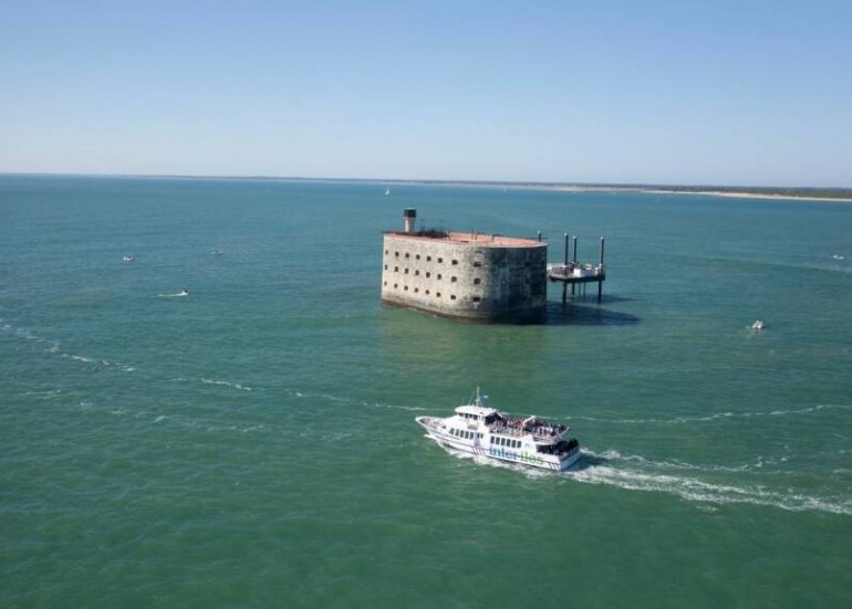 Escale île d'Aix avec tour de Fort Boyard