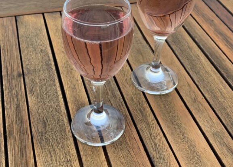 Aperitif on the water 6pm/8pm - Aldabra Yacht Charter Aperitif on the water 6pm/8pm - Aldabra Yacht Charter