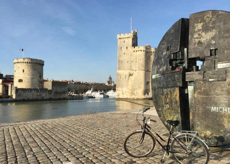 Le port et ses tours