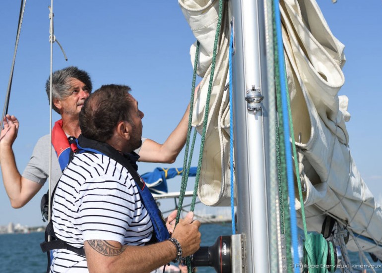 Hisser la grand voile KELONE LA ROCHELLE