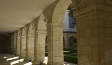 CLOITRE DES DAMES BLANCHES CLOITRE DES DAMES BLANCHES