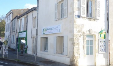 VENTE DE MURS COMMERCIAUX CENTRE VILLE LA ROCHELLE