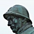 J&M EVASION - Monument Aux Morts