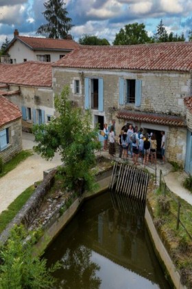 Maison de la Meunerie vue du bief