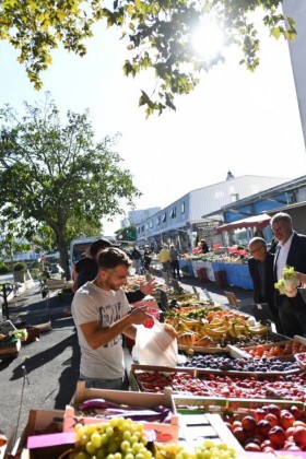 Marché de Villeneuve