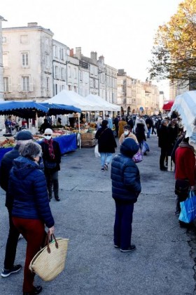 Marché place de Verdun